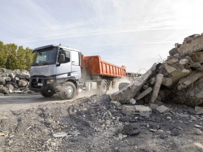 �������� RenaultTrucks ����������� ������������ ��������� � ���������� �������������
